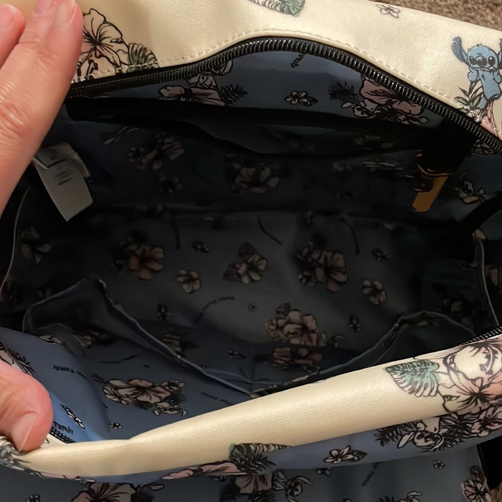 Diaper bag - Picture 4 of 6